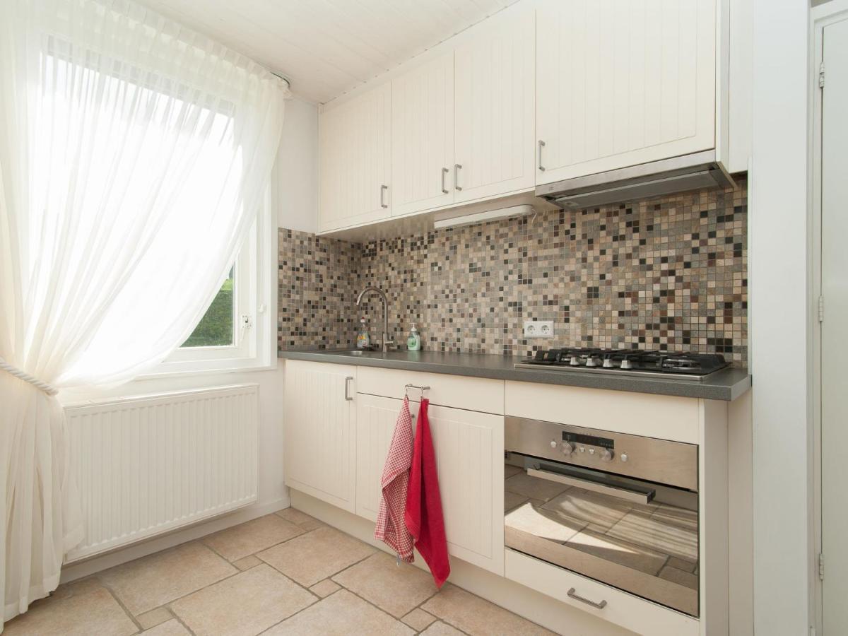 Cozy Holiday Home In Julianadorp With Garden Экстерьер фото