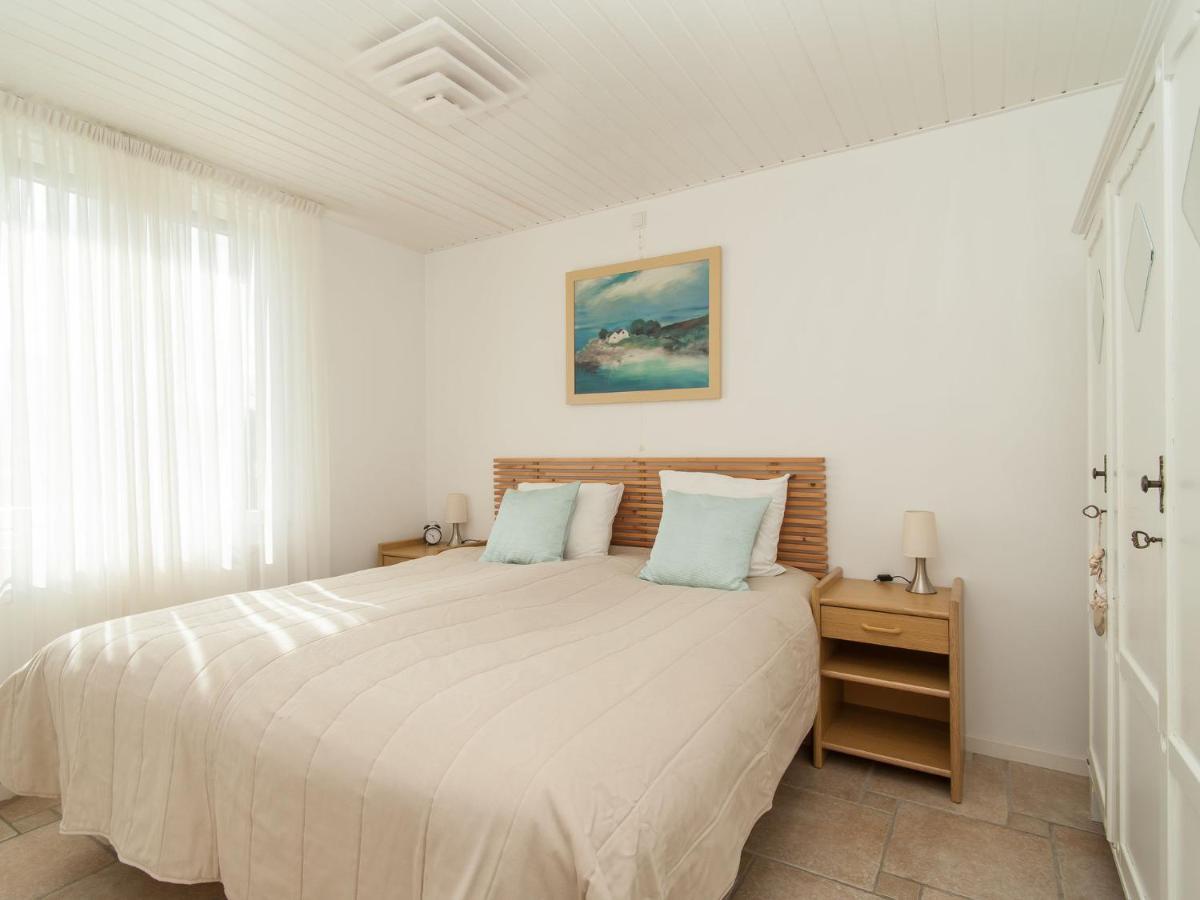 Cozy Holiday Home In Julianadorp With Garden Экстерьер фото